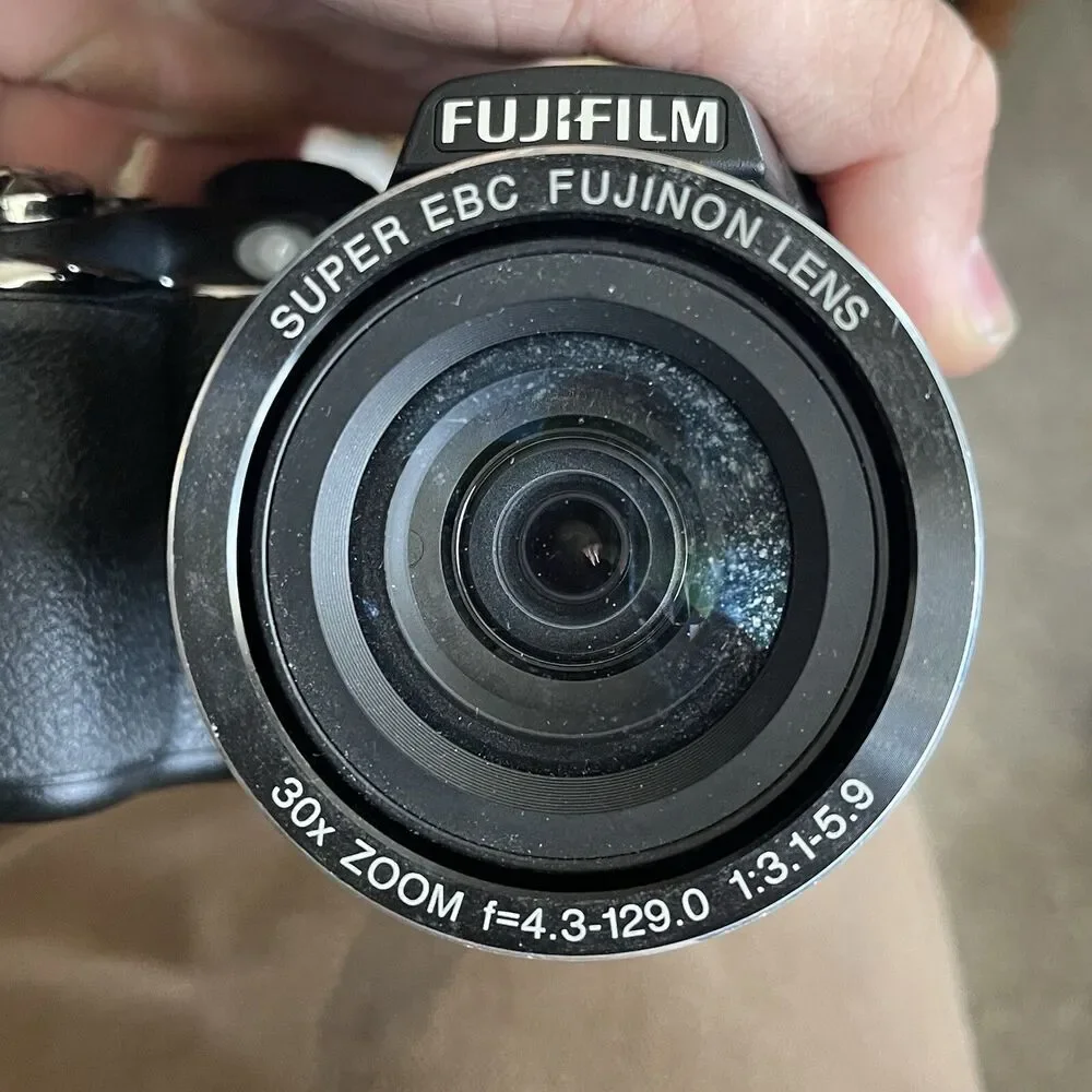 Fujifilm Fuji Finepix S4000 720p HD 14MP Digital Camera 30X Zoom 3